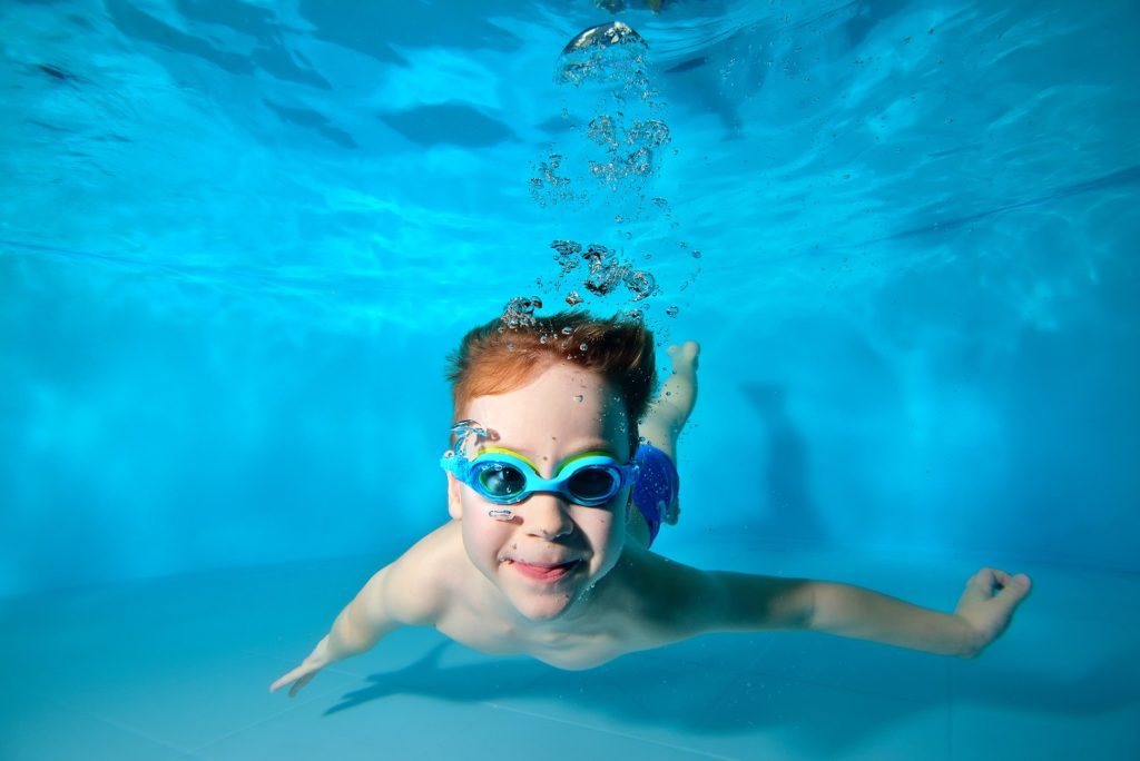 What You Need to Know About Swimming Pools and Your Eyes - Swagel ...